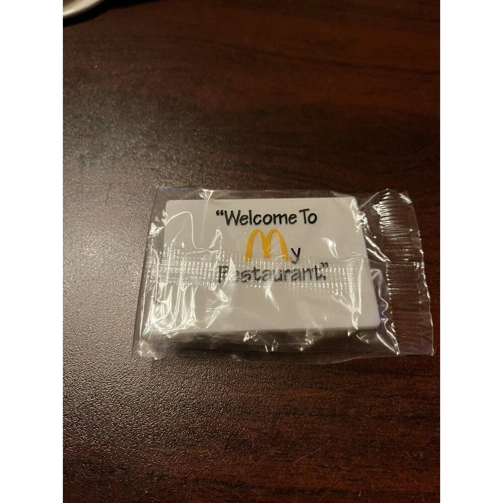 McDonald’s “Welcome To‎ My Restaurant”Employee Plastic Pin